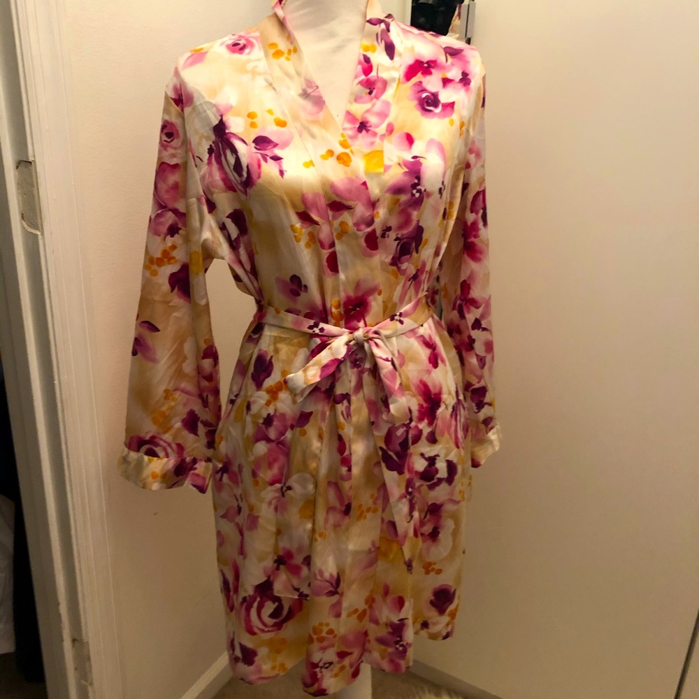 Morgan Taylor satin robe!